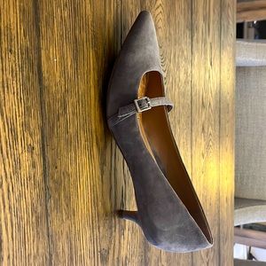 Grey suede Vionic heels size 10